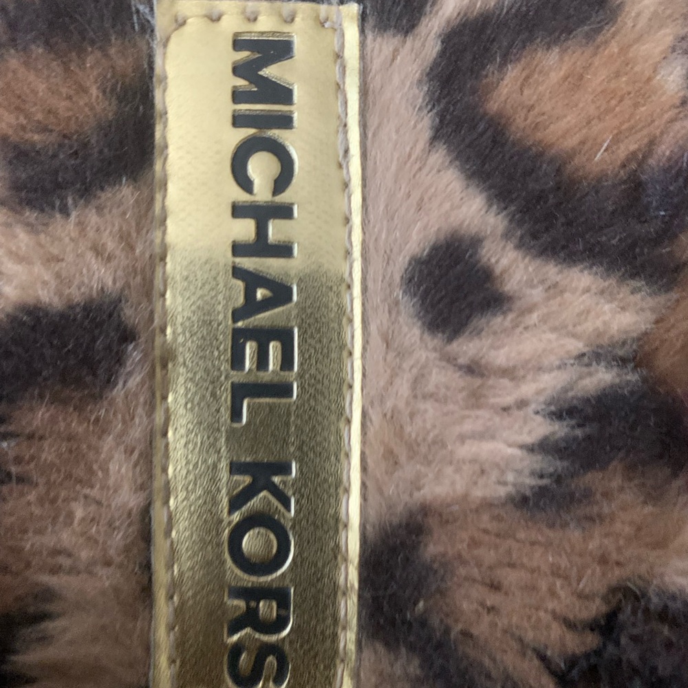 MK slippers size L
